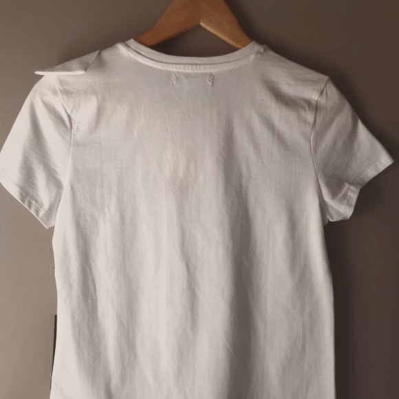 T Tahari White Crew Neck T-shirt with Bow on Collar | New! Size Small - Picture 8 of 15